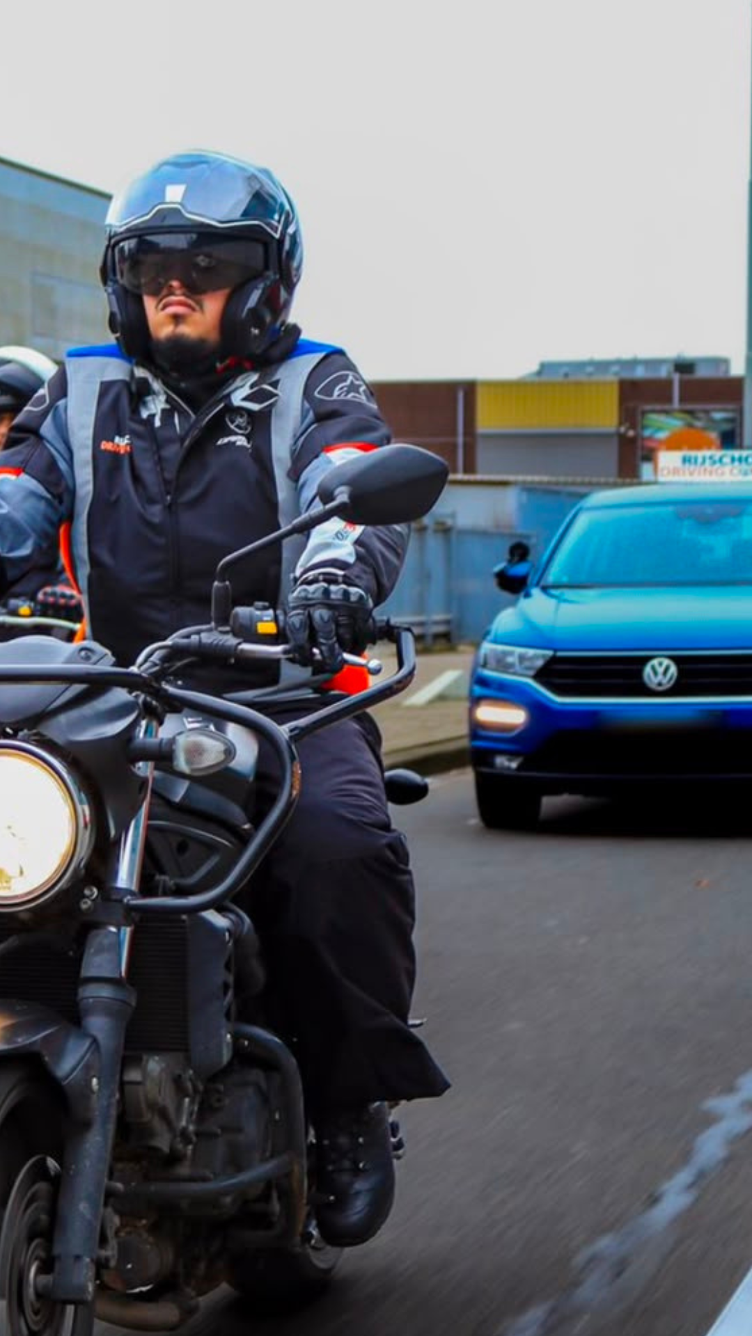 Motorrijles bij Rijschool Driving Control in Rotterdam