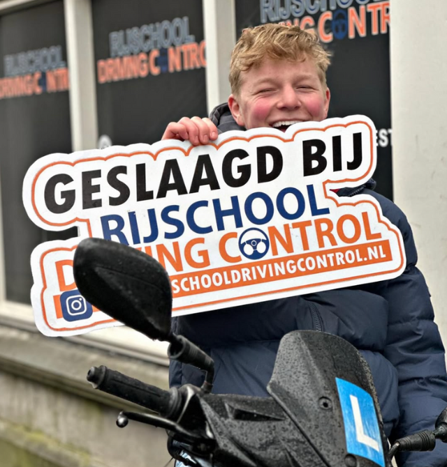 Geslaagde leerling bij Rijschool Driving Control