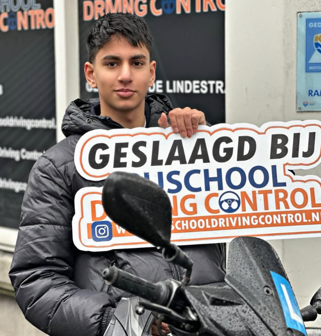 Geslaagde leerling bij Rijschool Driving Control