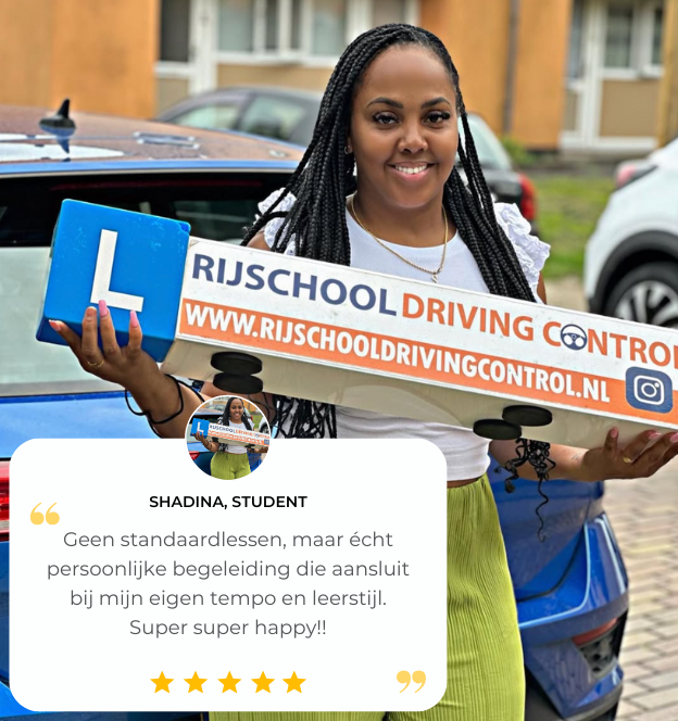 Blije leerling laat een positieve review achter na rijles in Capelle aan den IJssel.
