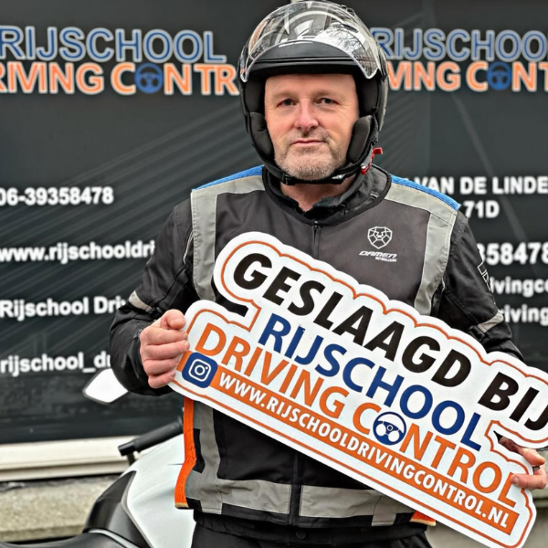 Goedkope motorrijlessen in Crooswijk voor snel slagen