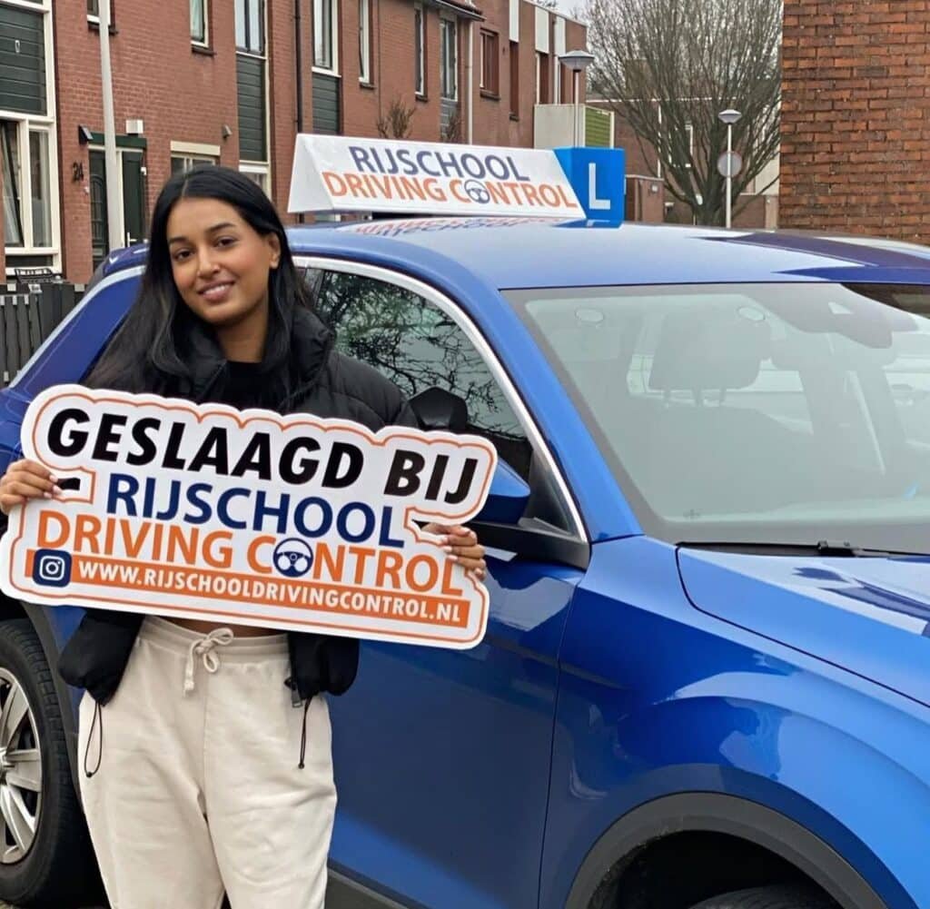 Autorijlessen Rotterdam: Met vertrouwen de weg op!