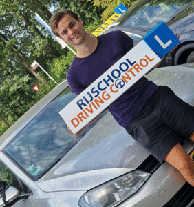 Checklist: dit neem je mee naar je eerste rijles