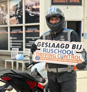 Diplomering motorrijles – verkeersregels motorrijbewijs succesvol