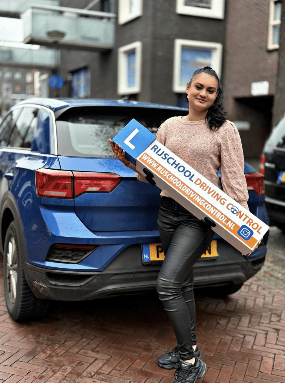 Beste rijschool rotterdam: Zoek je de beste rijschool in Rotterdam? Zoek dan niet verder